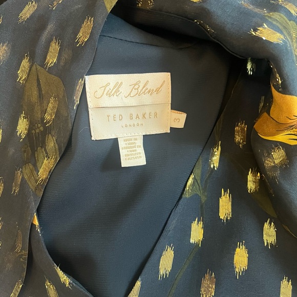 Medium Ted Baker Floral Metallic Silk Blend Blouse - Picture 5 of 6